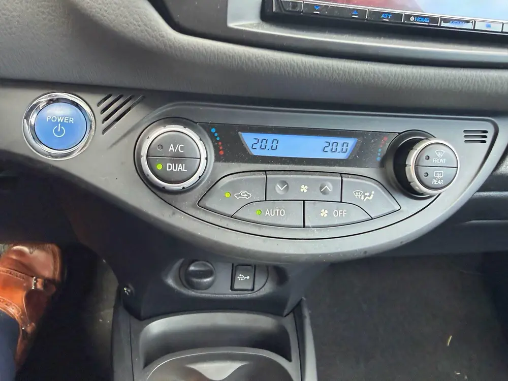 Toyota Yaris 1.5 Hybrid Dynamic 100 PK | Automaat | Cruise C uit 2019, foto 17