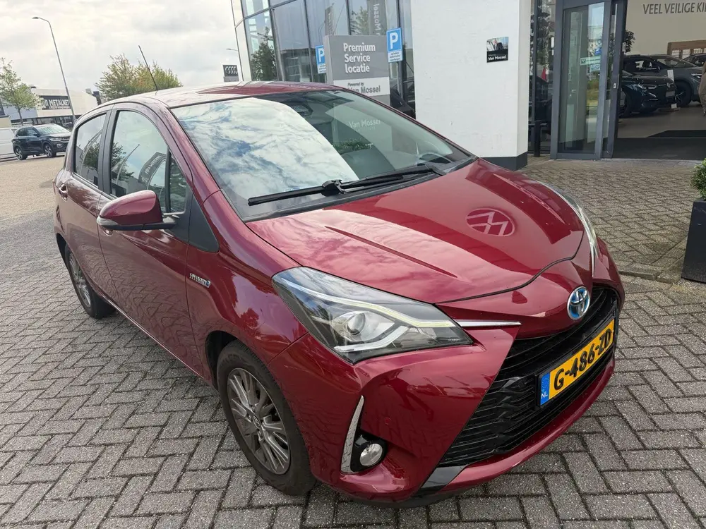 Toyota Yaris 1.5 Hybrid Dynamic 100 PK | Automaat | Cruise C uit 2019, foto 3