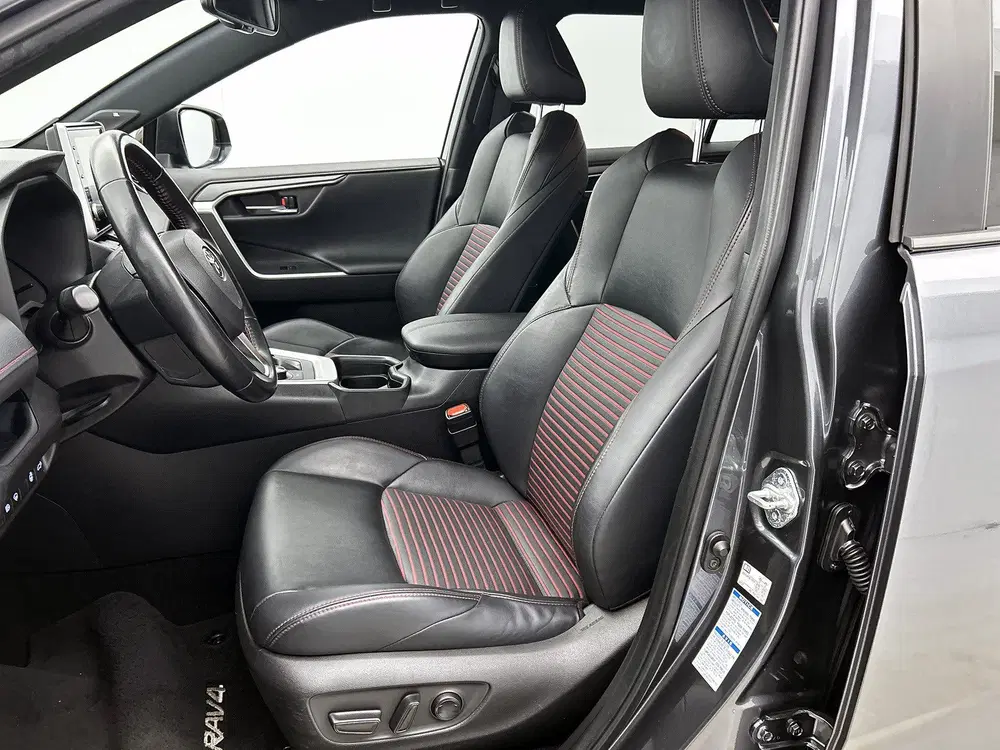 Toyota RAV 4 2.5 Plug-in Hybrid AWD Style uit 2021, foto 18