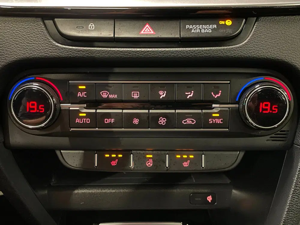 Kia Ceed 1.5 T-GDi GT-Line uit 2024, foto 13
