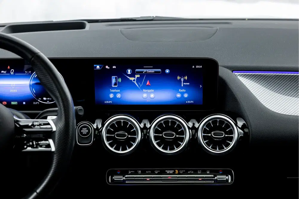 Mercedes-Benz GLA GLA 250 e AMG Line uit 2024, foto 18