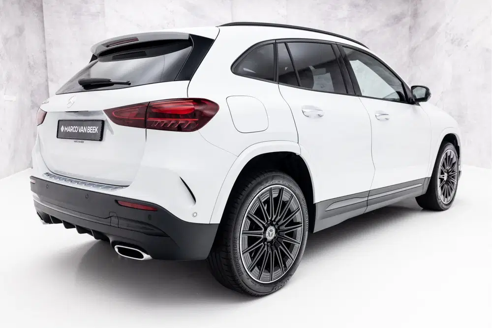 Mercedes-Benz GLA GLA 250 e AMG Line uit 2024, foto 2
