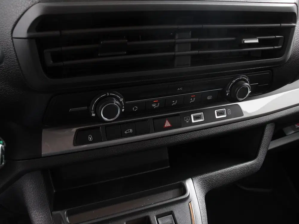 Opel Vivaro 2.0 BlueHDi 180PK L3 Automaat BPM VRIJ Tre uit 2024, foto 19
