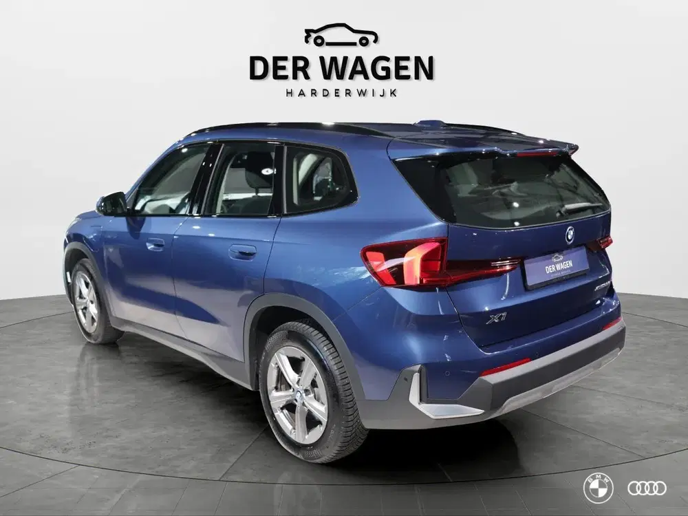 BMW X1 xDrive25e BUSINESS uit 2024, foto 6