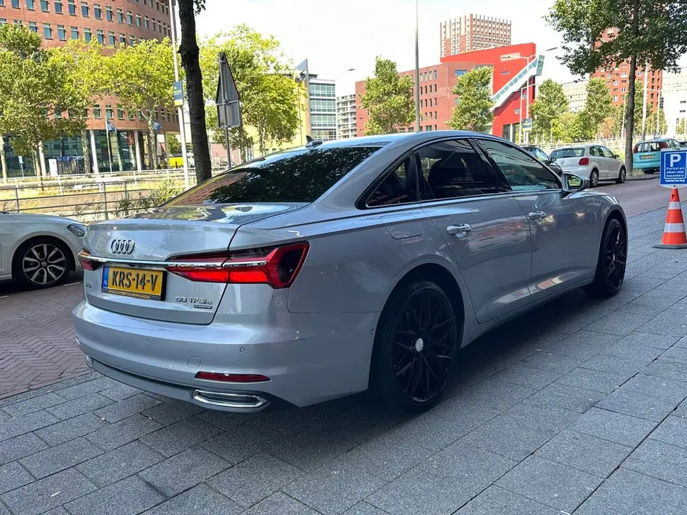 Audi A6 Limousine 50 TFSI e quattro Business edition Aut Lee uit 2021, foto 3