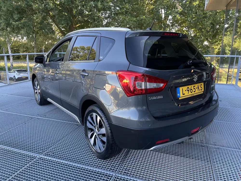 Suzuki S-Cross 1.4 Boosterjet Style Smart Hybrid Automaat uit 2021, foto 10