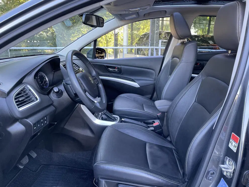 Suzuki S-Cross 1.4 Boosterjet Style Smart Hybrid Automaat uit 2021, foto 13