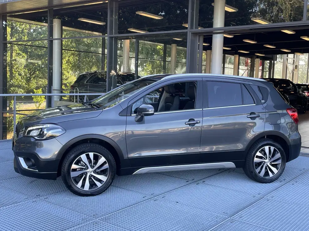 Suzuki S-Cross 1.4 Boosterjet Style Smart Hybrid Automaat uit 2021, foto 2