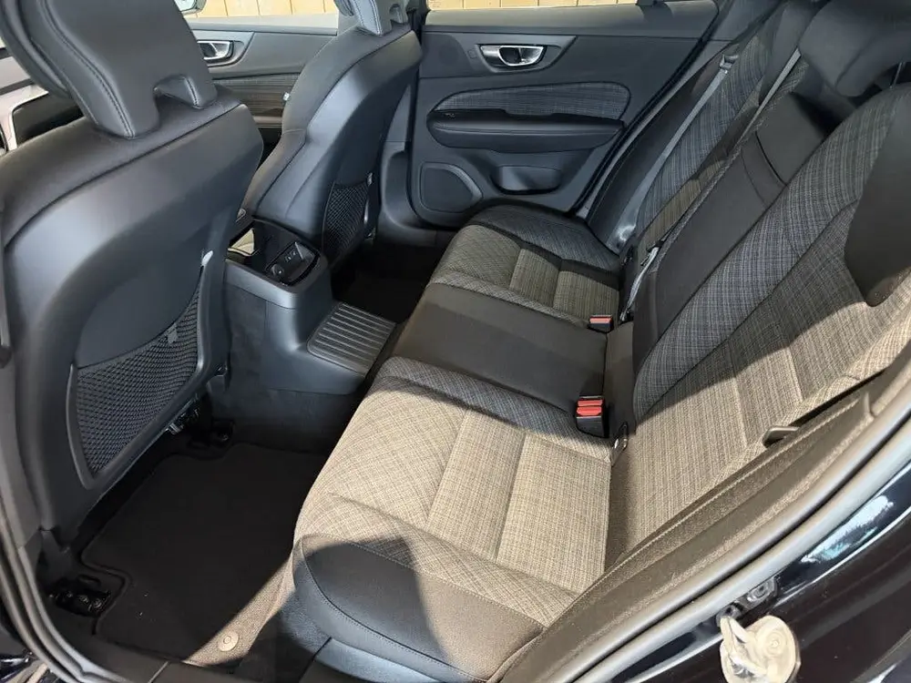Volvo V60 2.0 T6 Plug-in Hybrid AWD Core Bright (bj uit 2023, foto 8