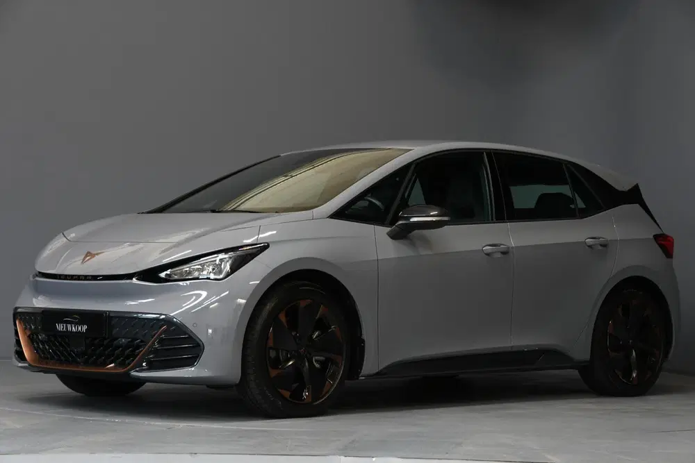 Cupra Born Performance 82 kWh uit 2023, foto 2