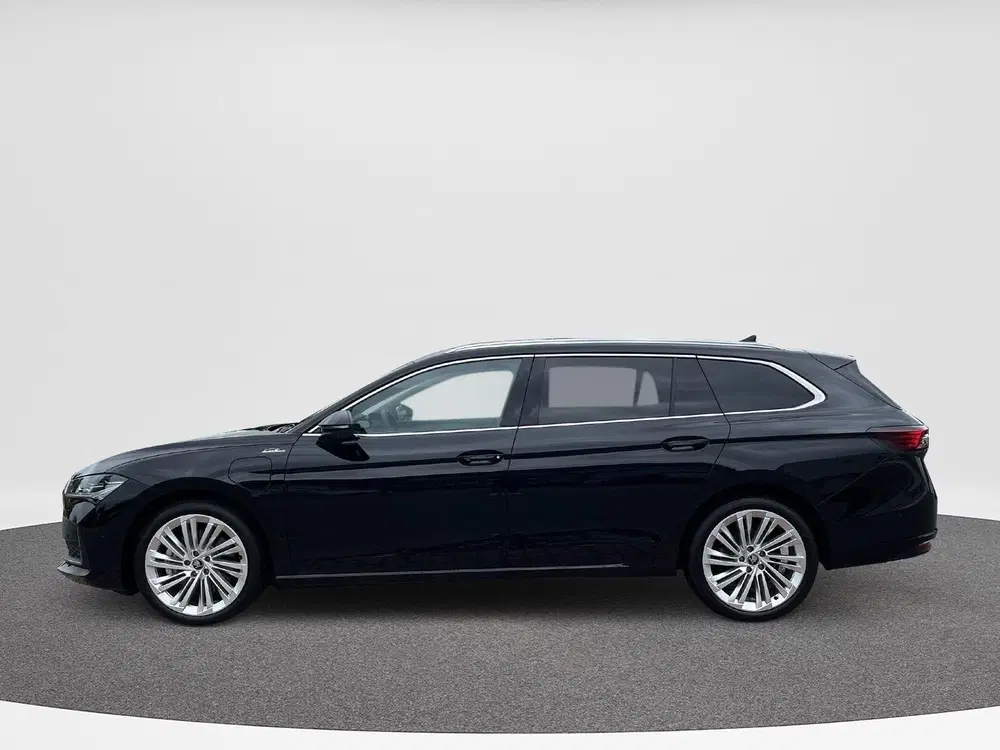 Skoda Superb 1.5 TSI iV L&K uit 2025, foto 11