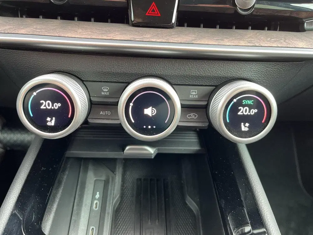 Skoda Superb 1.5 TSI iV L&K uit 2025, foto 18