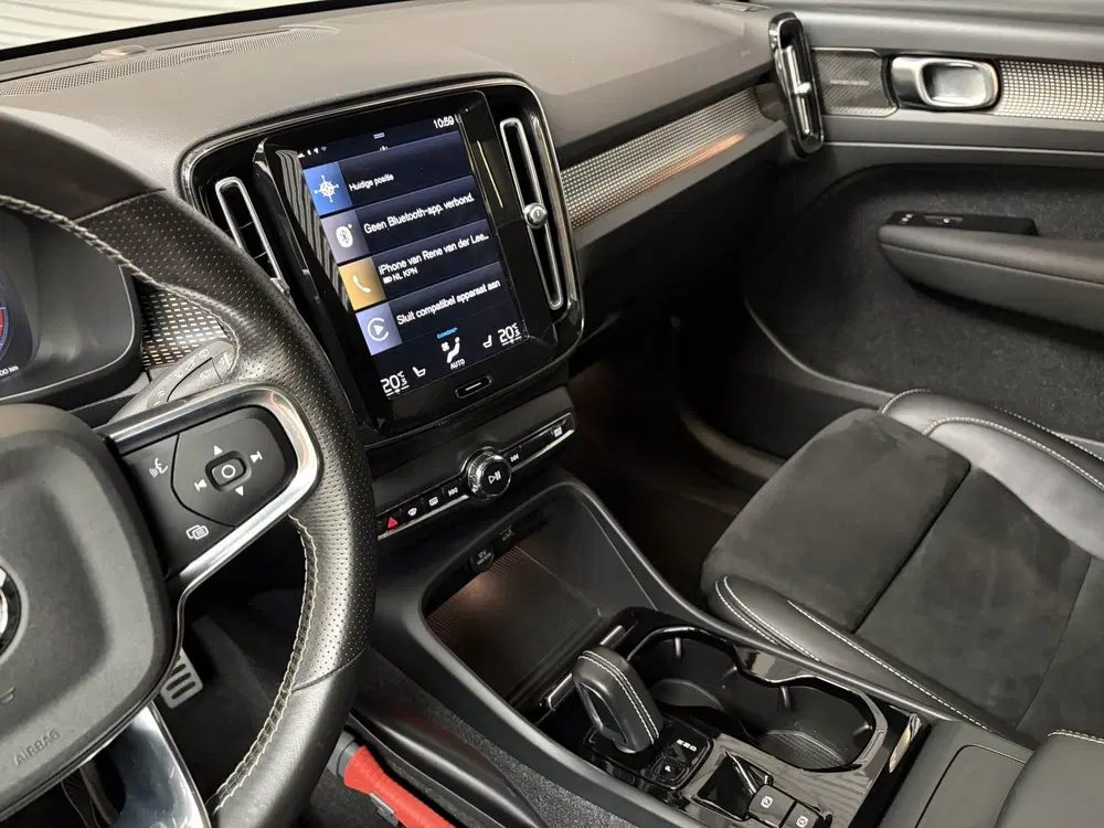 Volvo XC40 1.5 T3 R-DESIGN uit 2021, foto 10