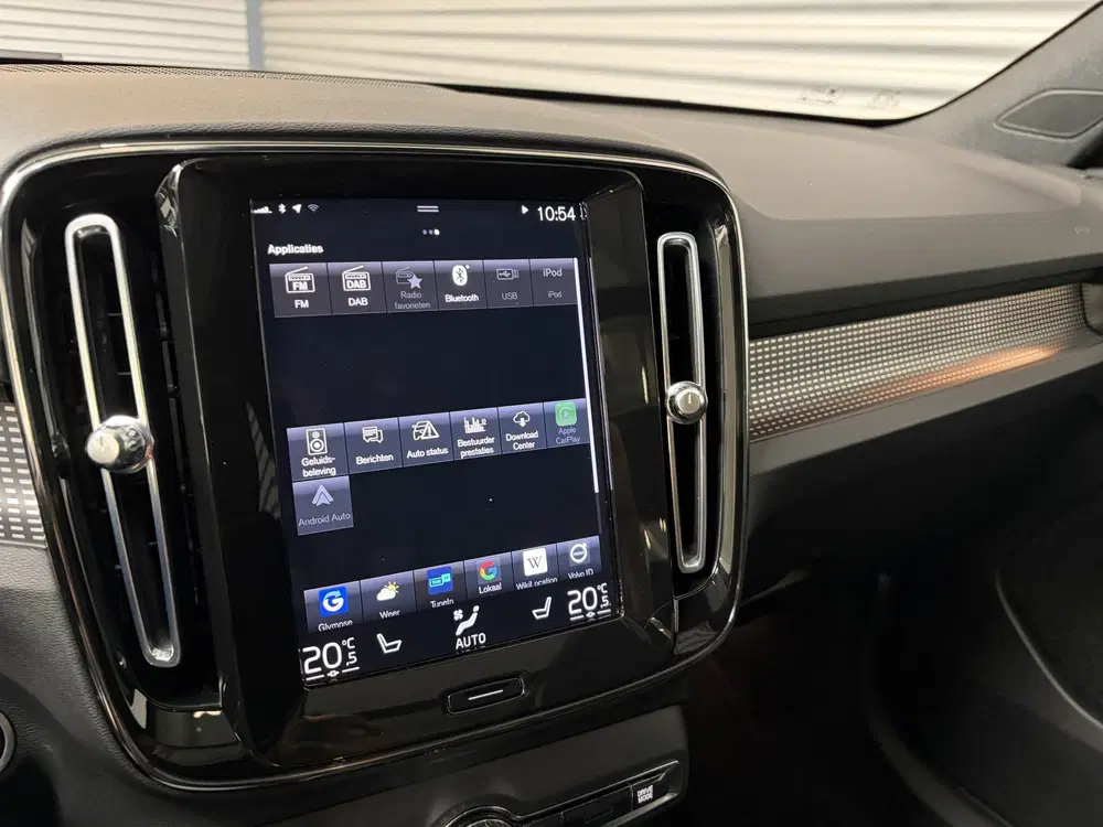 Volvo XC40 1.5 T3 R-DESIGN uit 2021, foto 16