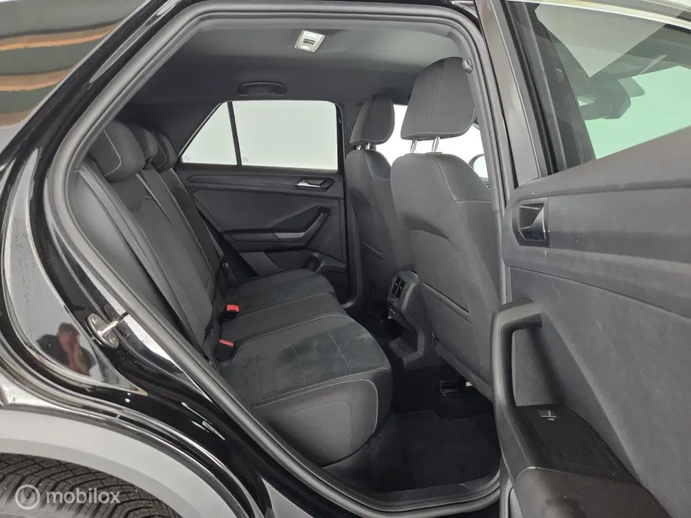 Volkswagen T-Roc 1.5 TSI 150PK Automaat R-Line trekhaak|IQ.l uit 2025, foto 16
