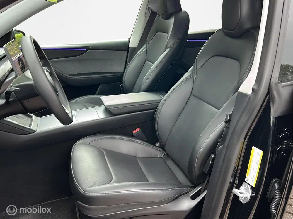 Tesla Model Y Premium Long Range RWD uit 2025, foto 6