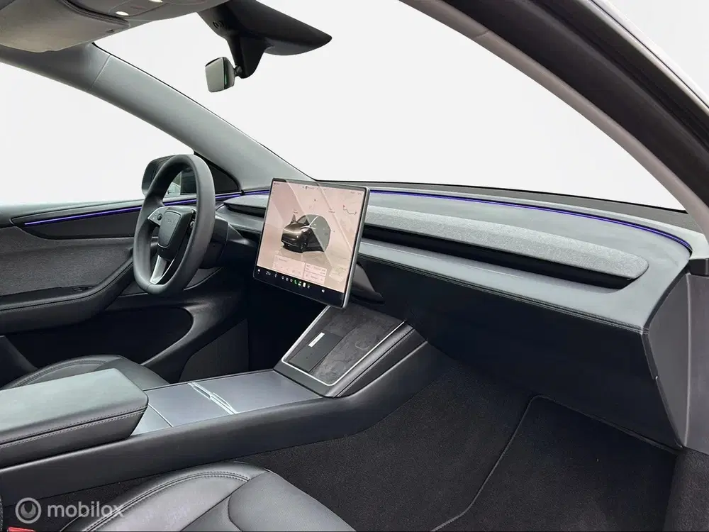Tesla Model Y Premium Long Range RWD uit 2025, foto 9