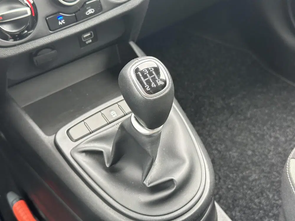 Hyundai I10 1.0 Comfort uit 2022, foto 20