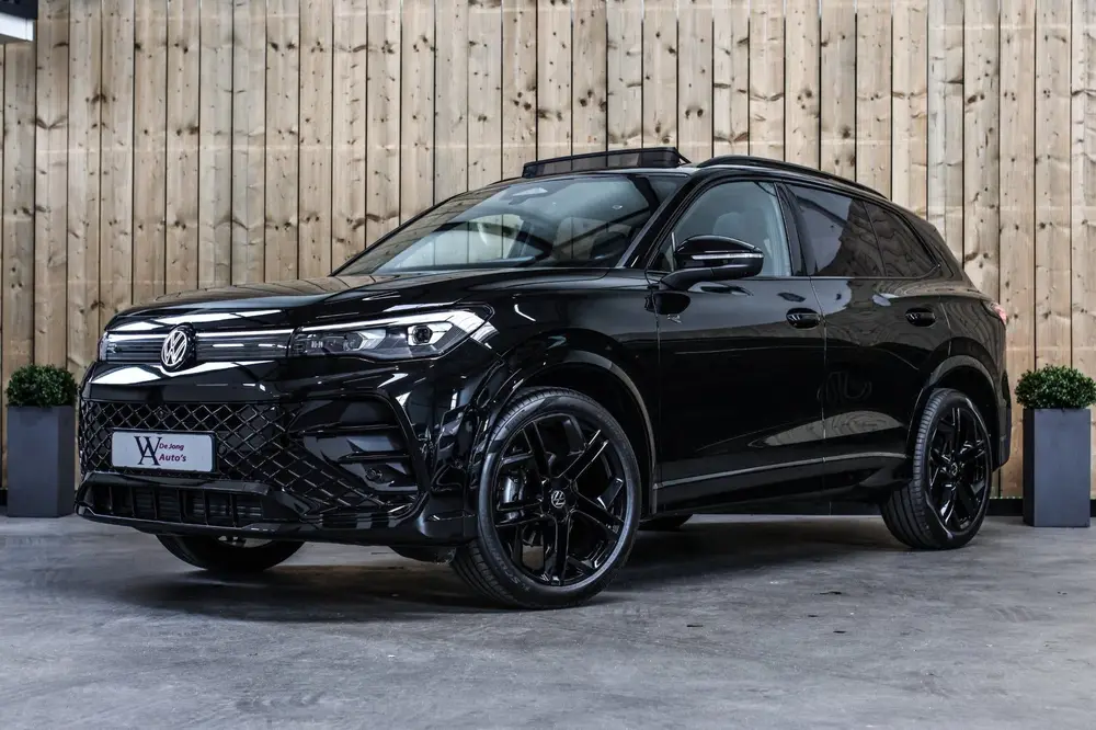 Volkswagen Tiguan 1.5 eTSI R-Line *Pano*H/K*360 Camera*Head uit 2026