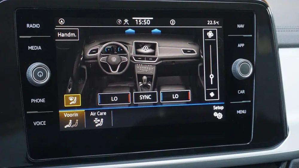 Volkswagen T-Roc 1.5 TSI 150pk DSG Life Business *Facelift* uit 2022, foto 18