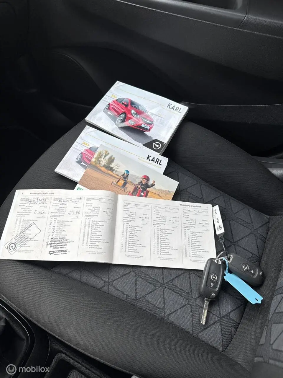 Opel Karl 1.0 ecoFLEX 120 Jaar edition uit 2019, foto 17