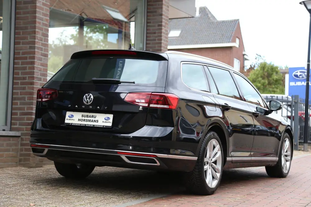 Volkswagen Passat Variant 1.5 TSI Elegance DSG Navi Camera L uit 2020, foto 3