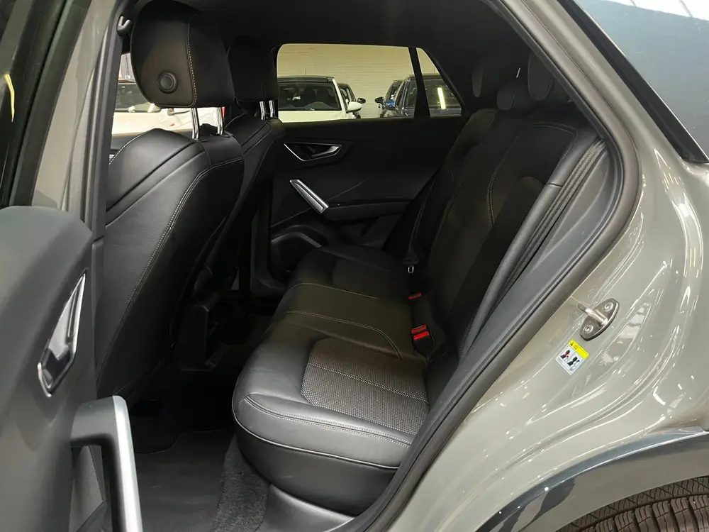 Audi Q2 35 TFSI CoD Design S Line Carplay uit 2019, foto 12