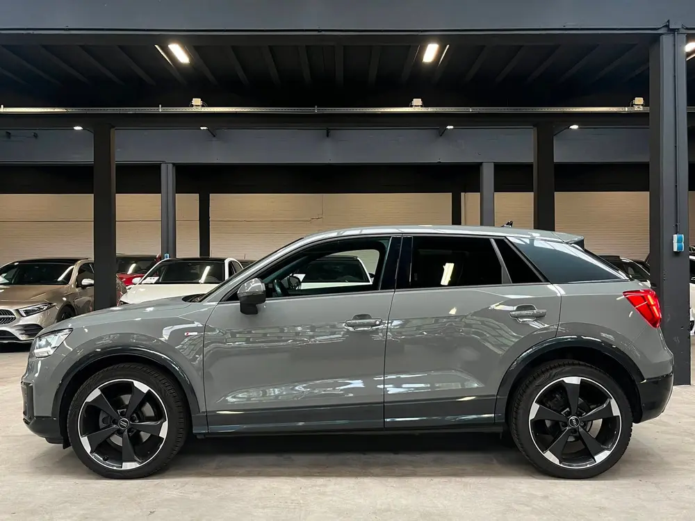 Audi Q2 35 TFSI CoD Design S Line Carplay uit 2019, foto 2