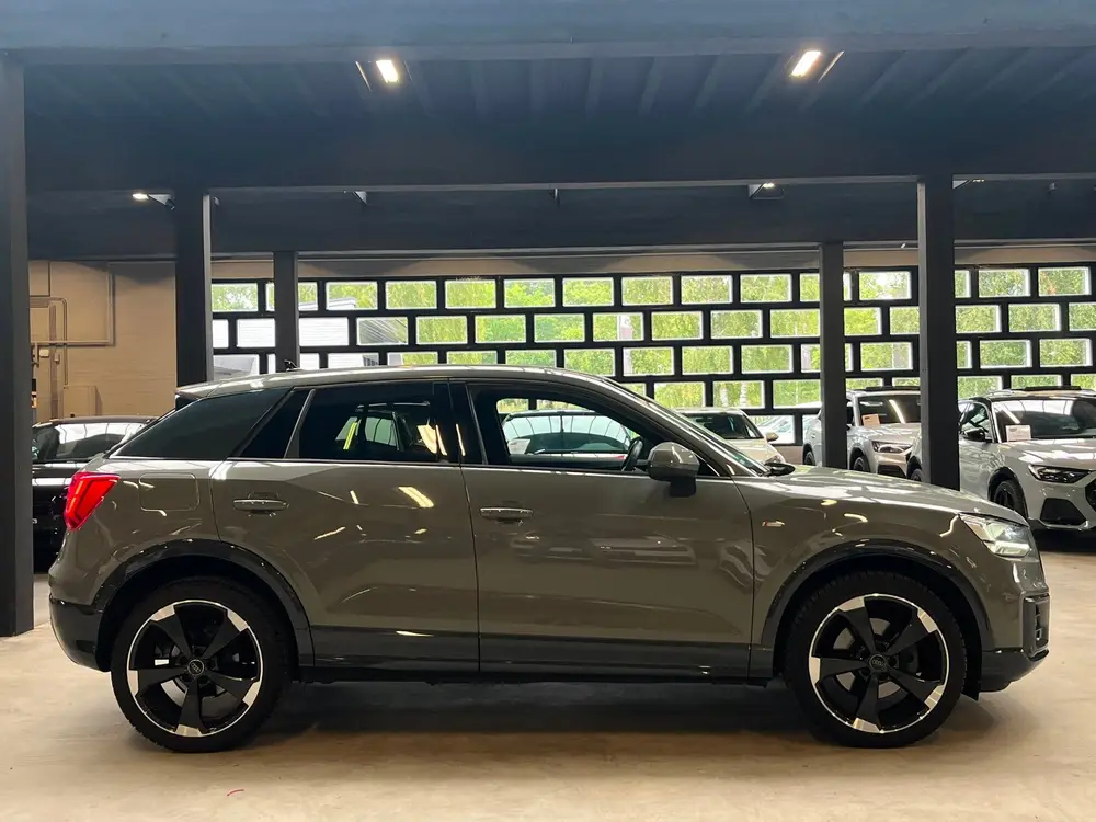Audi Q2 35 TFSI CoD Design S Line Carplay uit 2019, foto 6