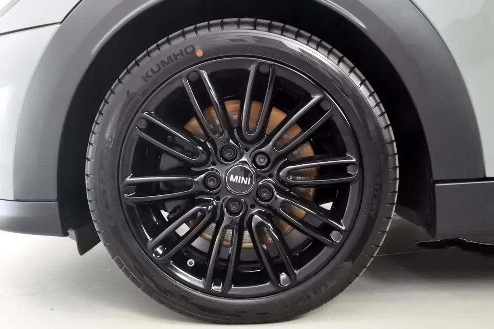 Mini Cooper S 2.0 Cooper S Yours Moonwalk Blacked out uit 2021, foto 13
