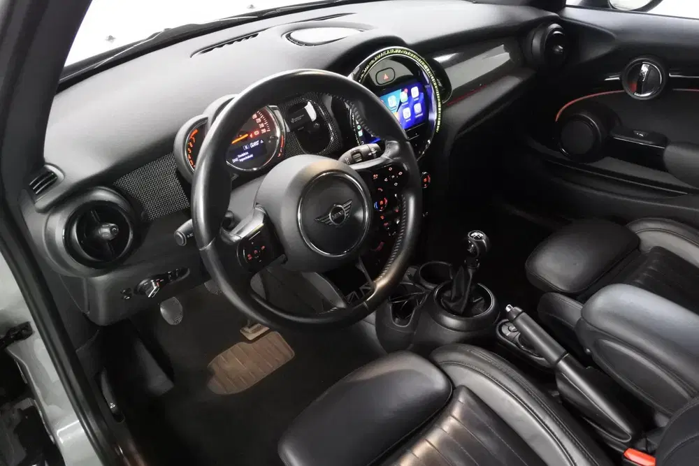 Mini Cooper S 2.0 Cooper S Yours Moonwalk Blacked out uit 2021, foto 16