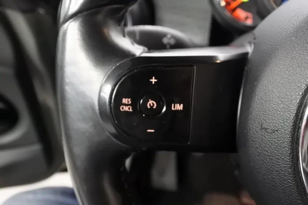 Mini Cooper S 2.0 Cooper S Yours Moonwalk Blacked out uit 2021, foto 20