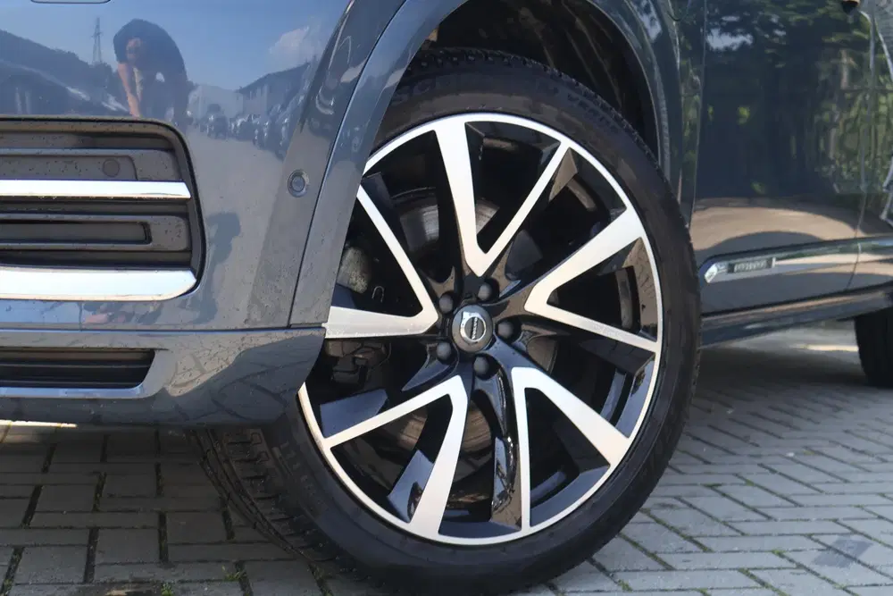 Volvo XC90 2.0 T8 Recharge AWD Business Pro uit 2021, foto 2
