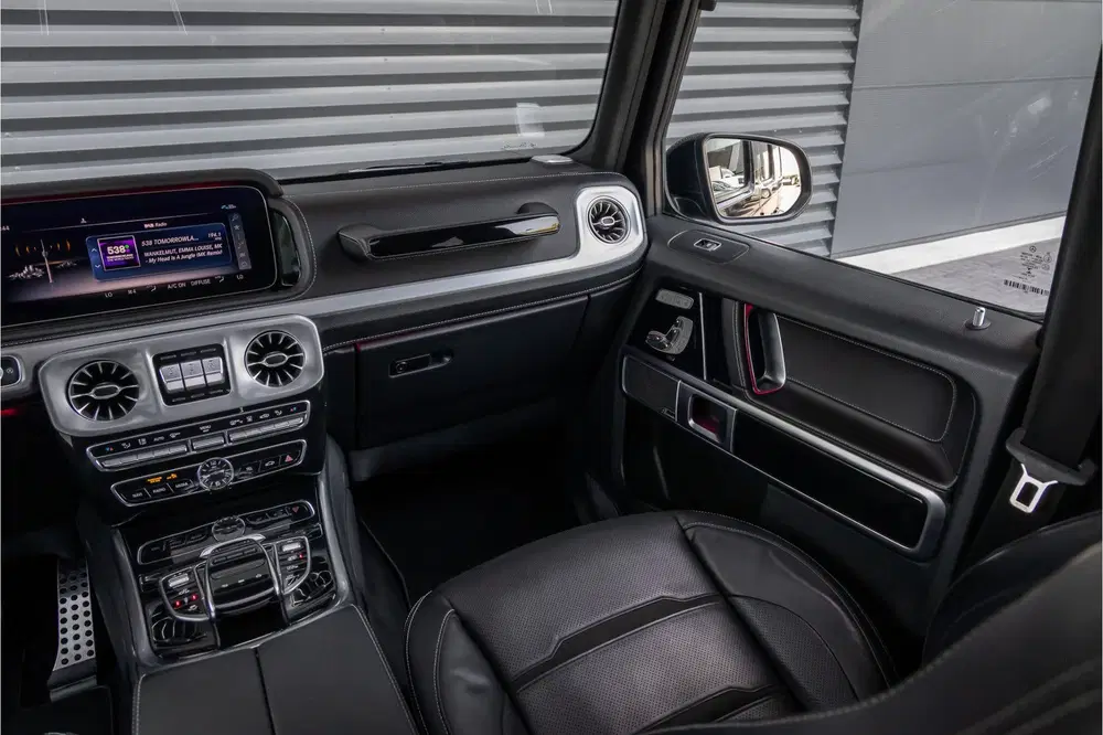 Mercedes-Benz G-Klasse 63 Magnetietzwart uit 2020, foto 16