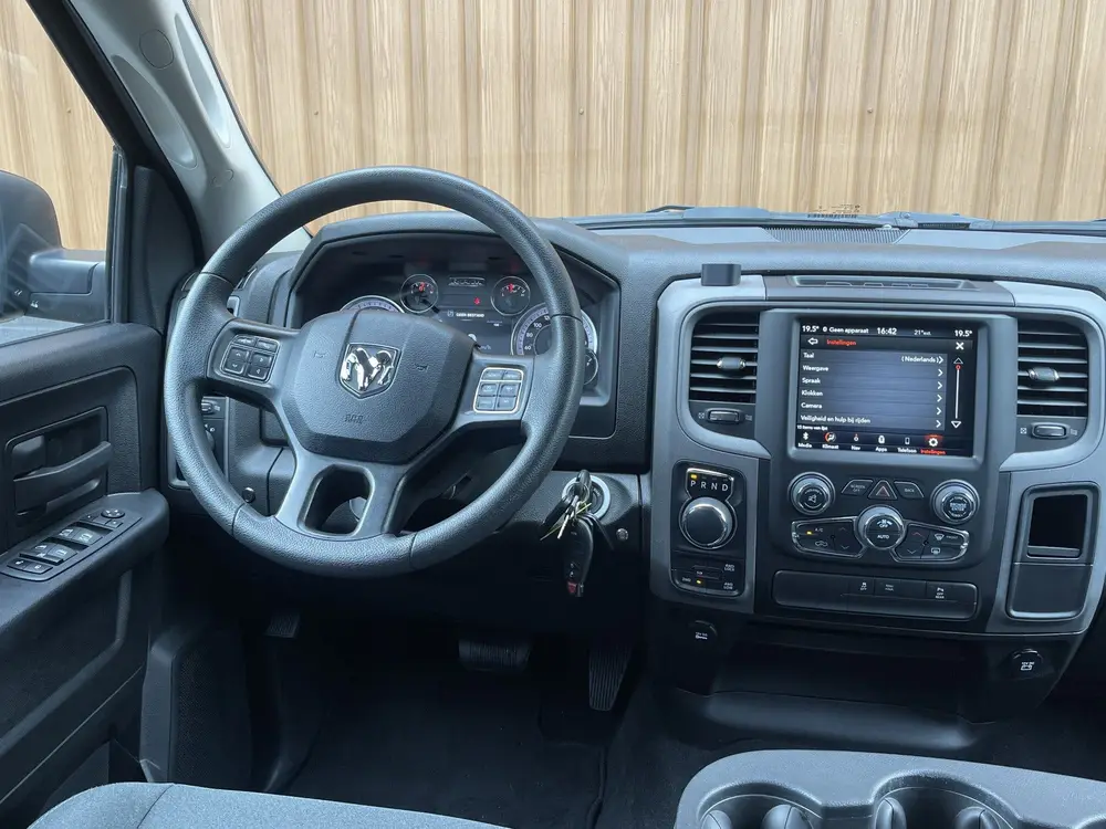 Dodge RAM 5.7 V8 CLASSIC NIGHT 4x4 uit 2024, foto 11