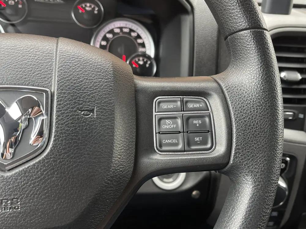 Dodge RAM 5.7 V8 CLASSIC NIGHT 4x4 uit 2024, foto 18
