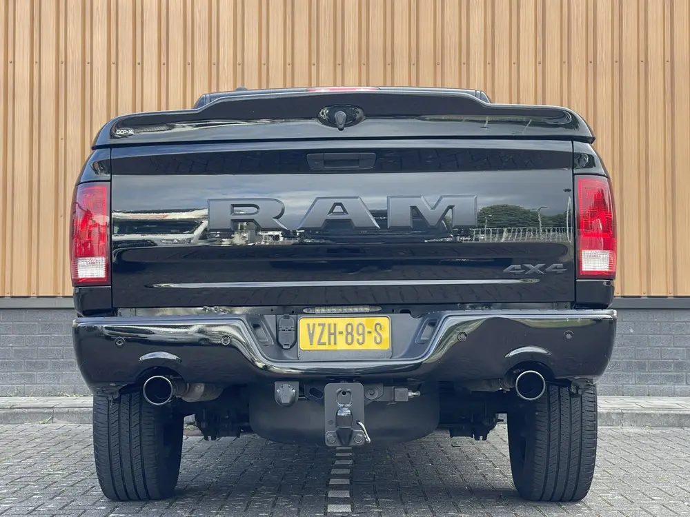 Dodge RAM 5.7 V8 CLASSIC NIGHT 4x4 uit 2024, foto 6