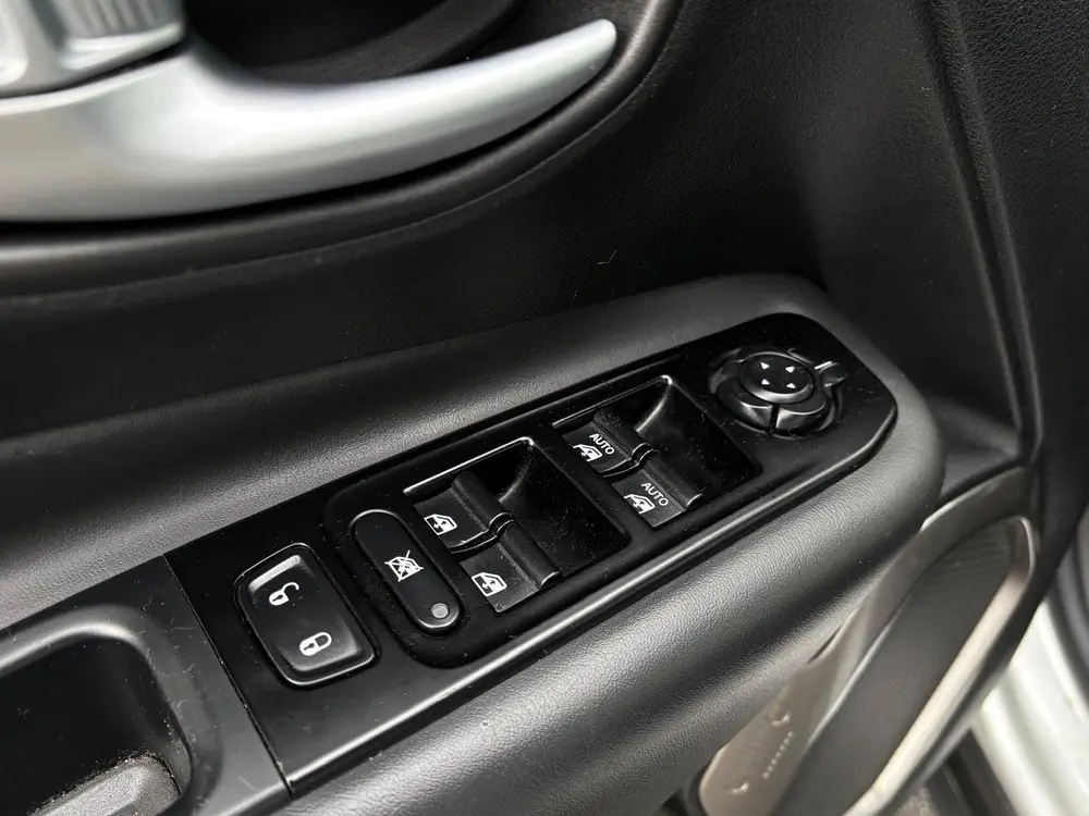 Jeep Renegade 1.0T Night Eagle | Navi | LMV | PDC | Climate uit 2020, foto 15