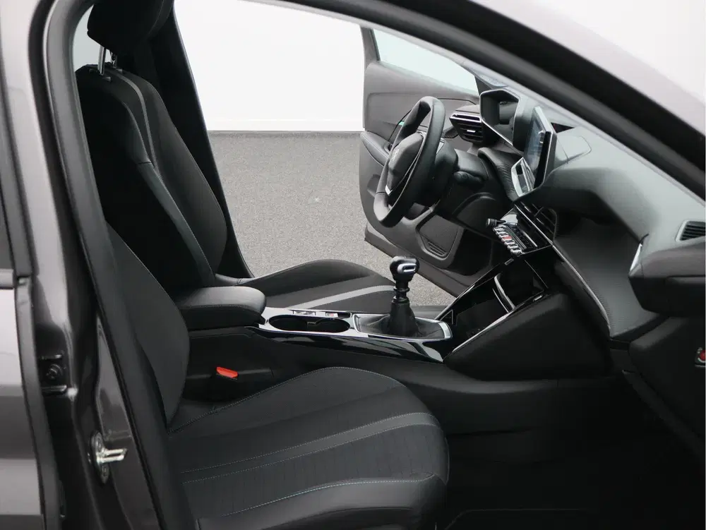 Peugeot 208 1.2 PureTech Allure Pack uit 2022, foto 17