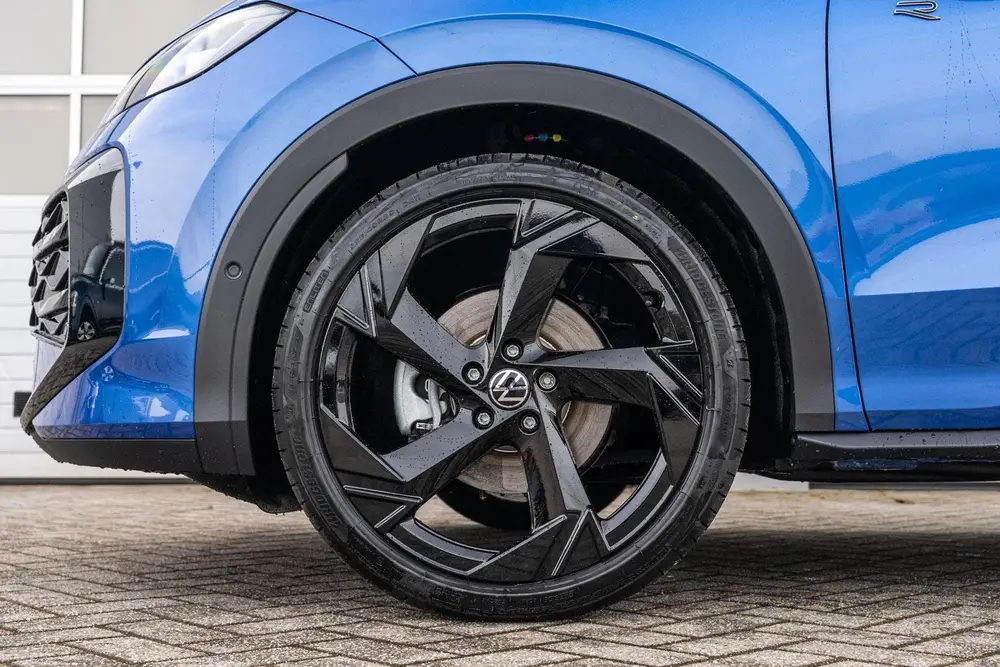 Volkswagen T-Roc 1.5 eTsi 150pk R-Line First Edition | Black uit 2026, foto 13