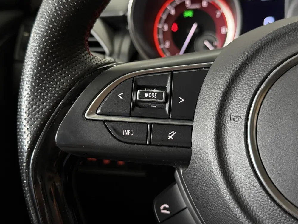 Suzuki Swift 1.4 Sport Smart Hybrid uit 2021, foto 10