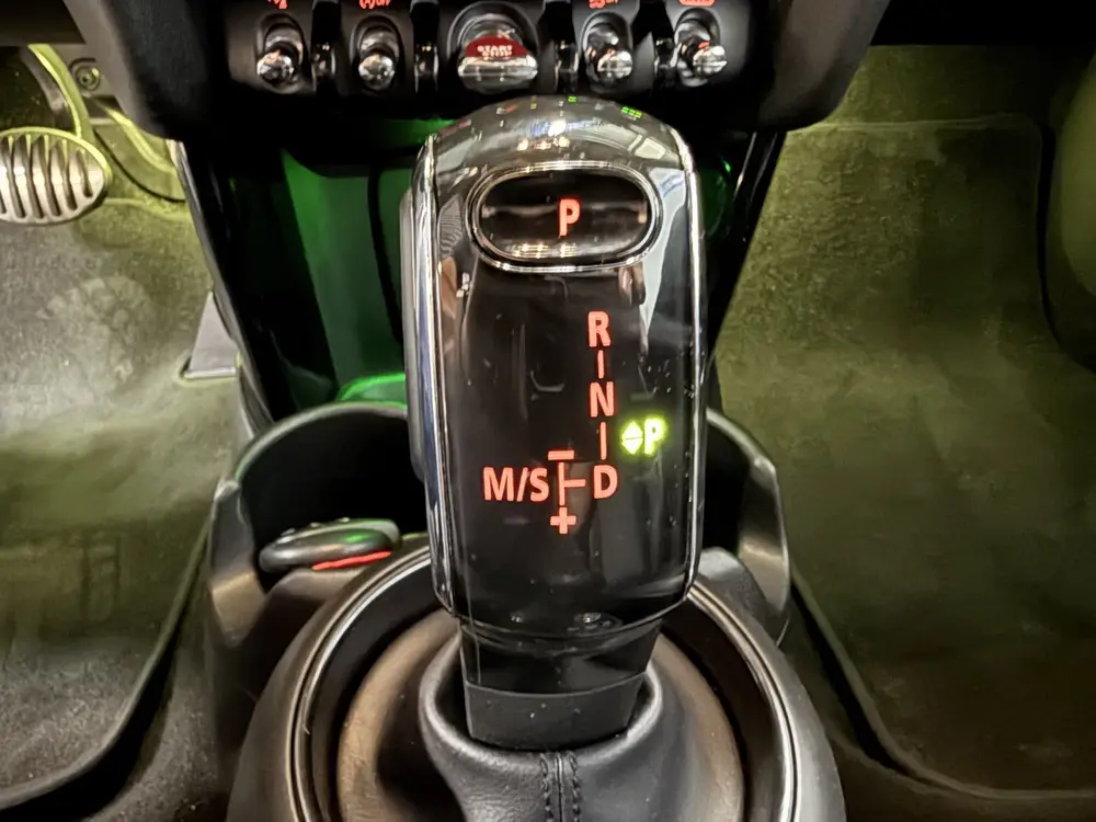 Mini Cabrio 1.5 Cooper Salt // Leer // Mini Yours // JCW! uit 2019, foto 20