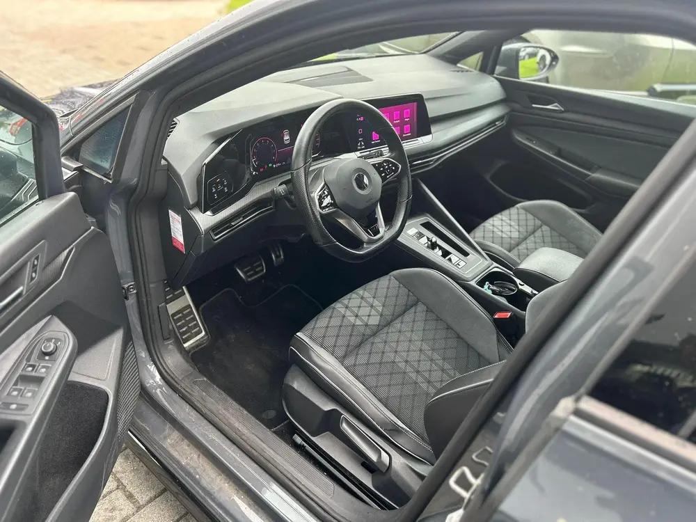 Volkswagen Golf 1.5 eTSI R-Line Business uit 2021, foto 4