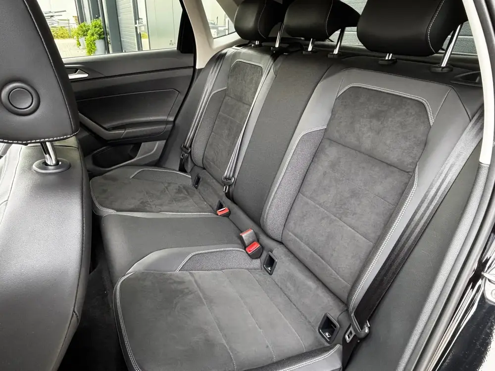 Volkswagen Polo 1.0 TSI Style PANO KEYLESS IQ-LIGHT CAMERA B uit 2022, foto 11