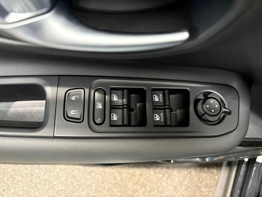 Jeep Renegade 4xe 240 Plug-in Hybrid Electric Limited Le uit 2021, foto 20