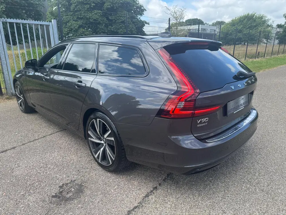 Volvo V90 2.0 T6 AWD Recharge R-Design Facelift Pano uit 2021, foto 5