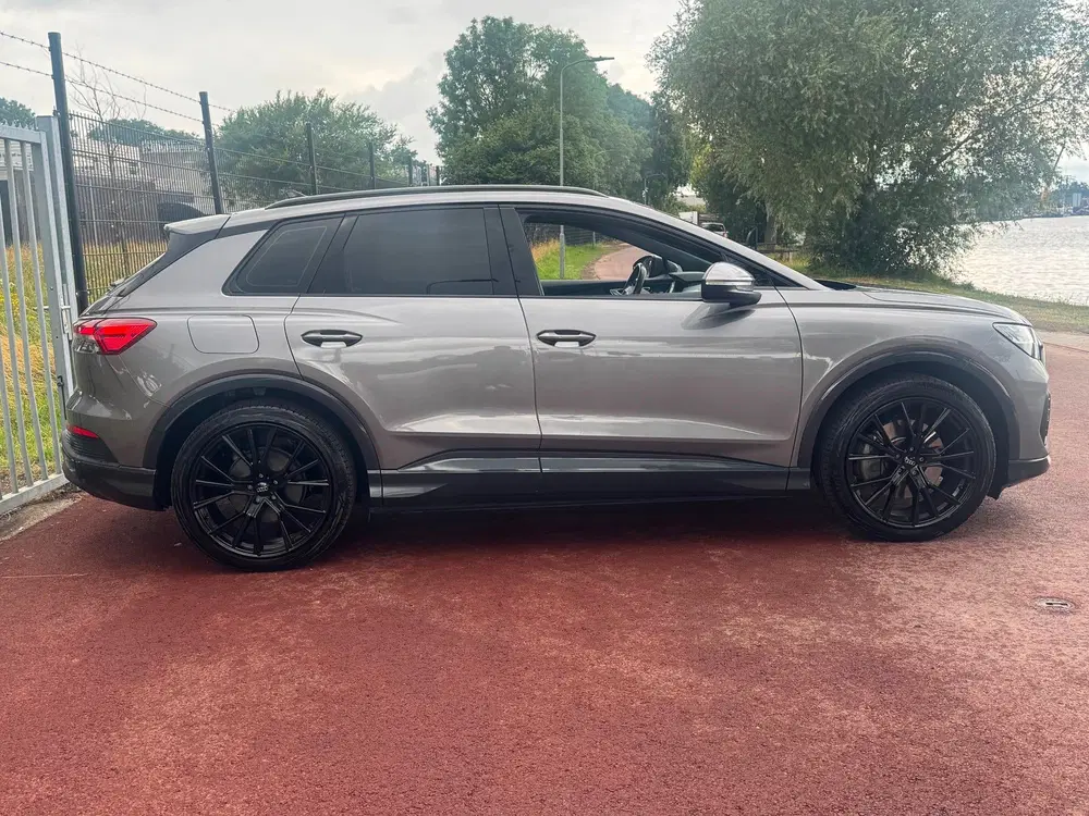 Audi Q4 e-tron 40 Launch edition Advanced Plus 77 kWh 21i uit 2022, foto 10