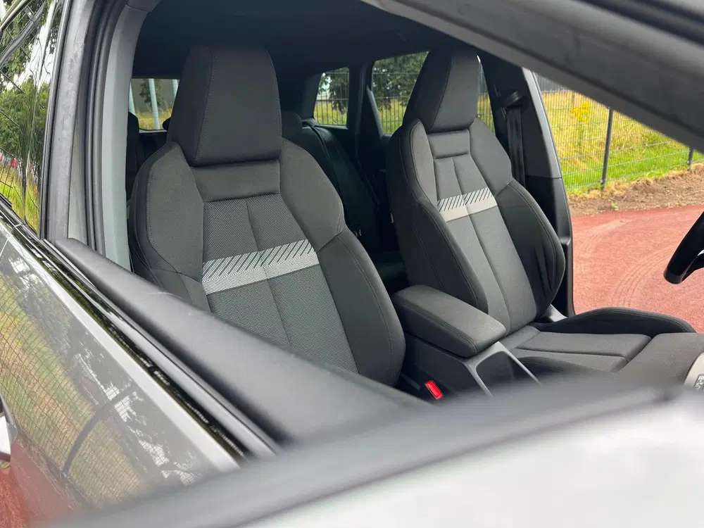 Audi Q4 e-tron 40 Launch edition Advanced Plus 77 kWh 21i uit 2022, foto 2