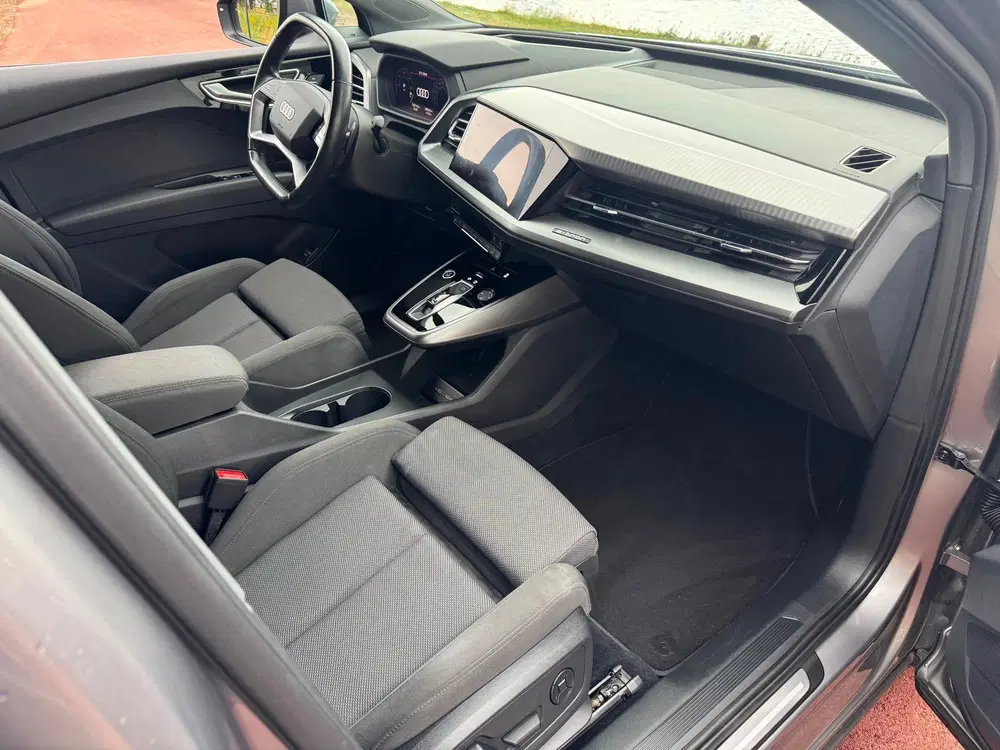 Audi Q4 e-tron 40 Launch edition Advanced Plus 77 kWh 21i uit 2022, foto 3