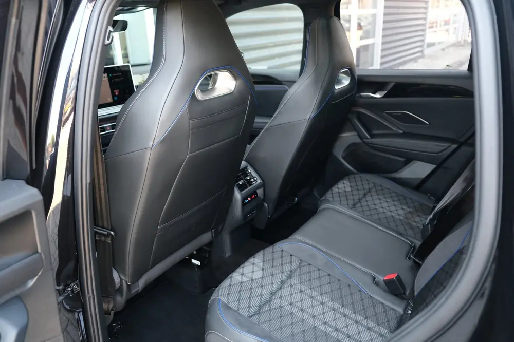 Volkswagen Tiguan 1.5 eTSI 2x R-Line DSG Pano IQ Matrix Trek uit 2024, foto 16